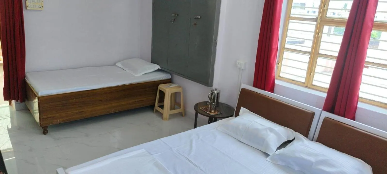 Divine Tulip Apartment Varanasi 0*,