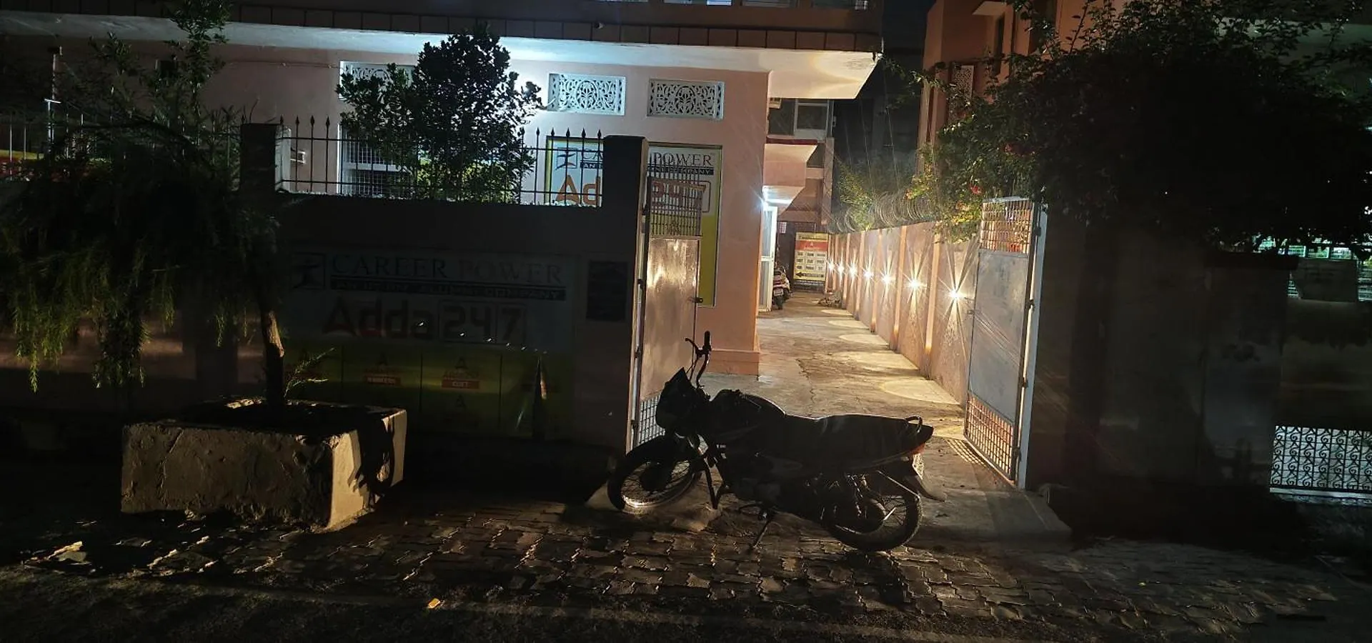 Divine Tulip Apartment Varanasi